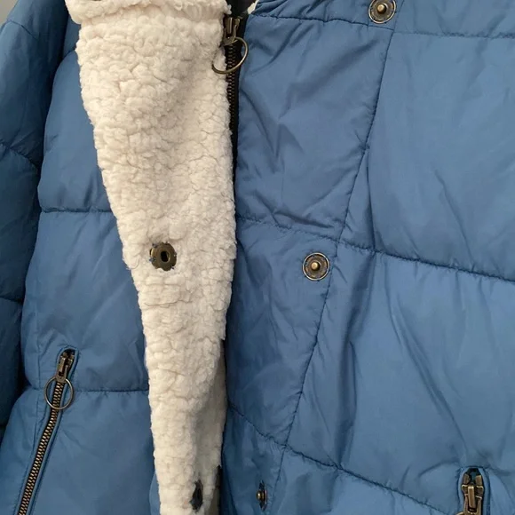A.N.A puffer coat. Blue . Size M . - Picture 6 of 7